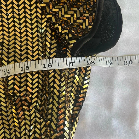 Naeem Khan Flutter Cap Sleeve Open Back Gold Sequin Dress - Picture 12 of 14